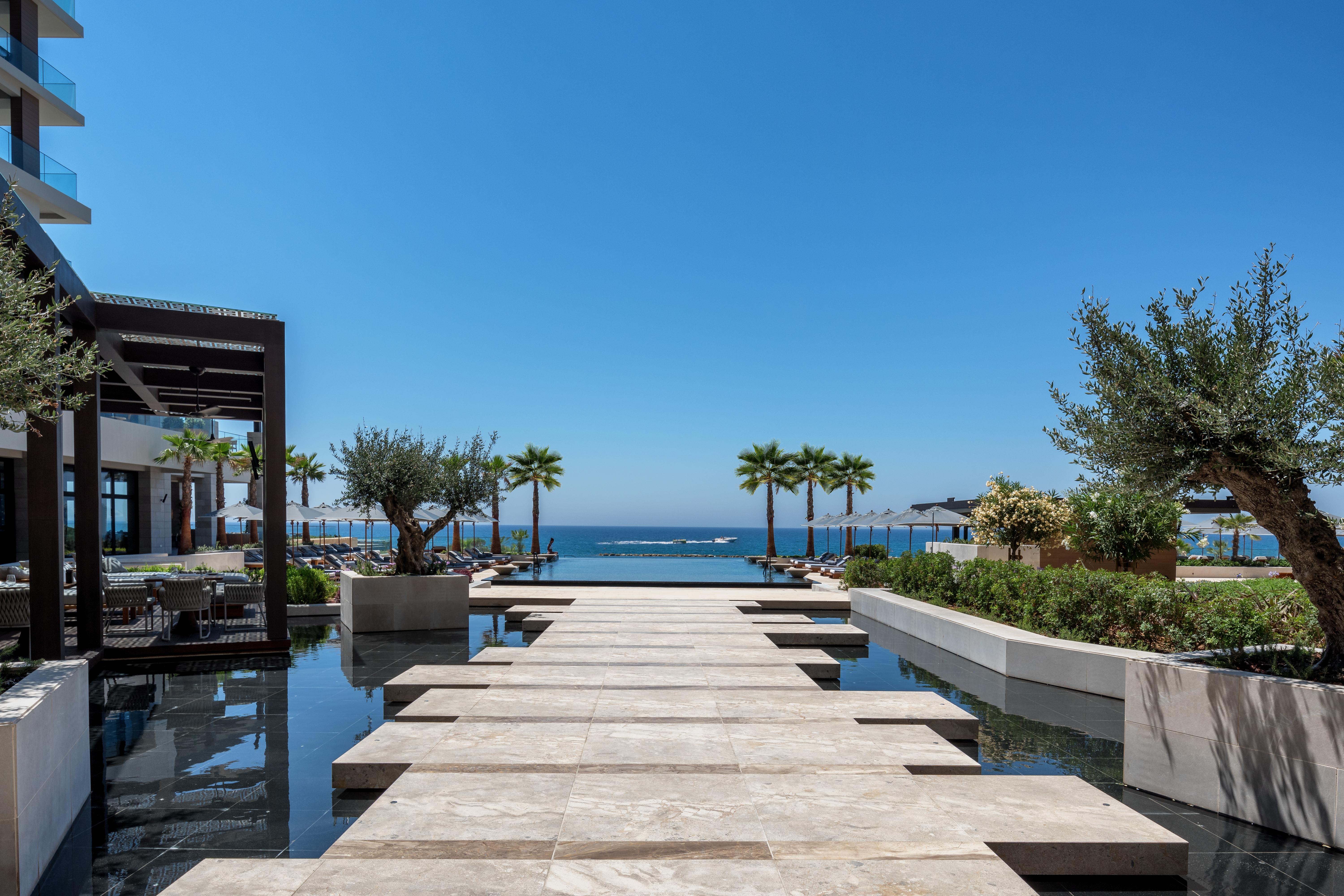 아마라 시 유얼 온리 뷰 레메소스 외부 사진 The resort's main pool