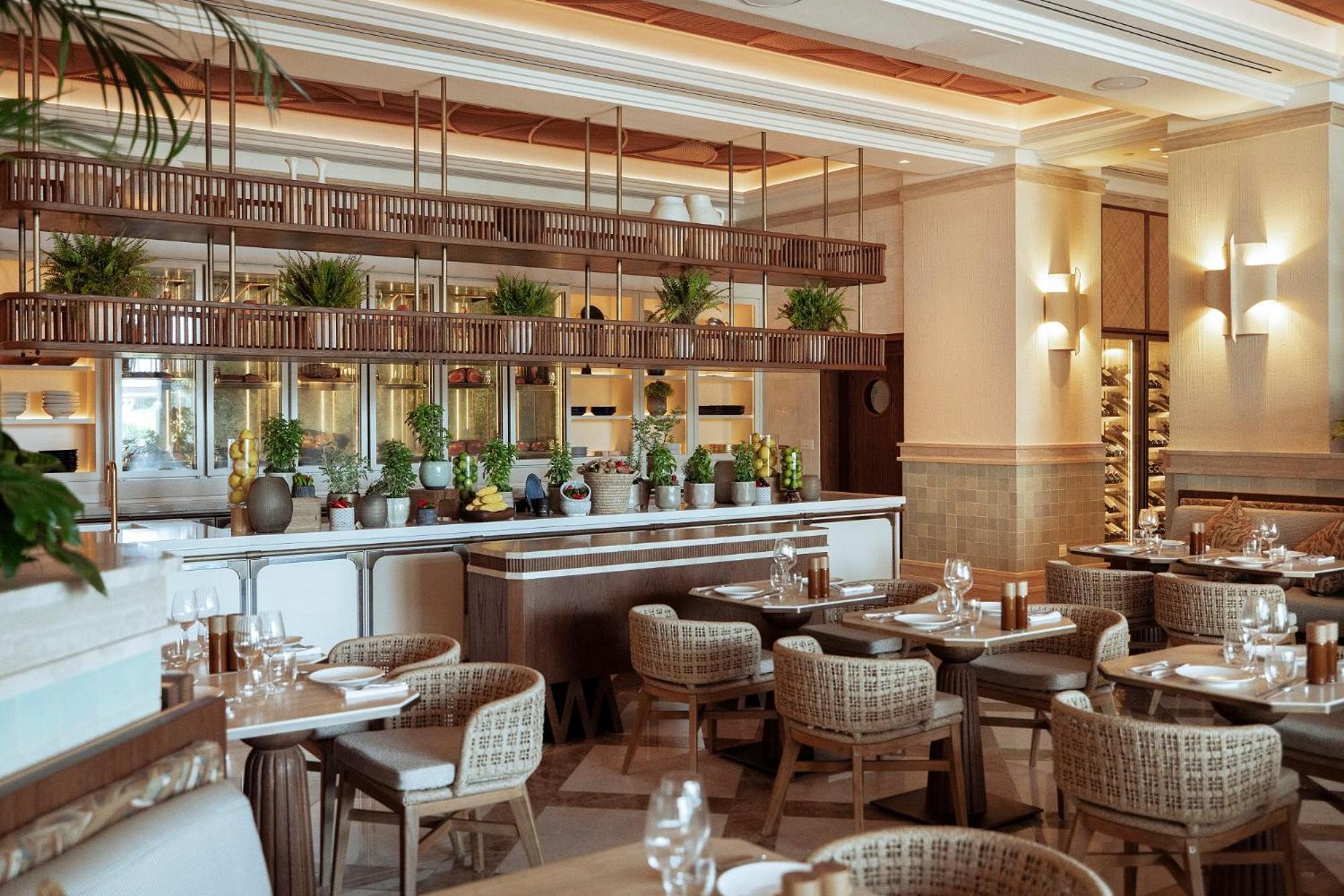 아마라 시 유얼 온리 뷰 레메소스 외부 사진 The interior of the restaurant